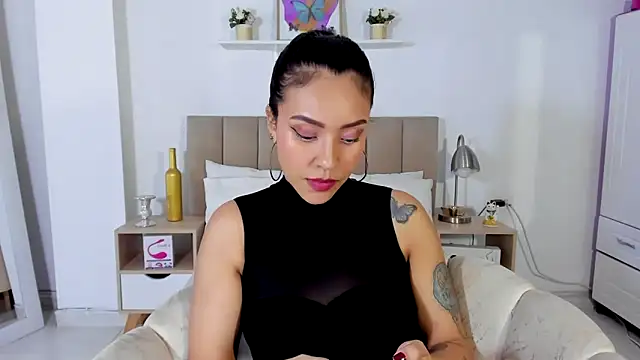 Zoe Gruber online show from May 2026 11:21:02 PM