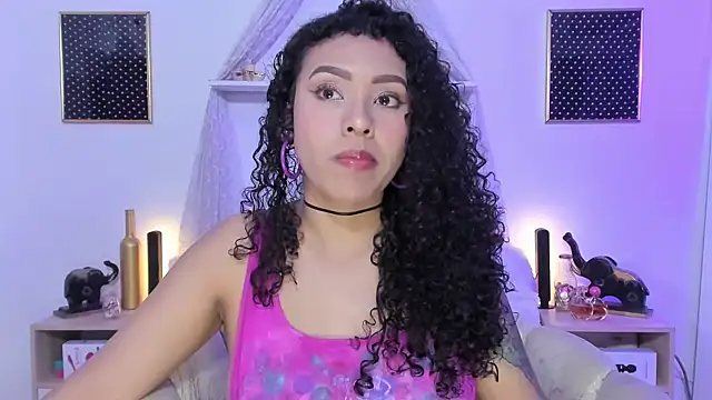 Zoe Gruber online show from October 2025 04:52:01 PM