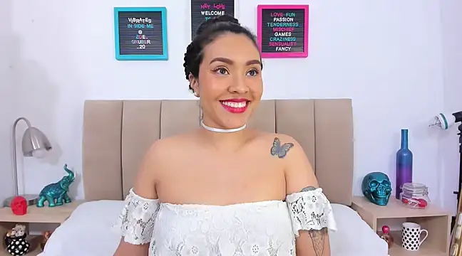 Snapshot of Zoe_Gruber chatting on March 2025 01:12:01 AM Zoe Gruber online show from March 2025 01:12:01 AM