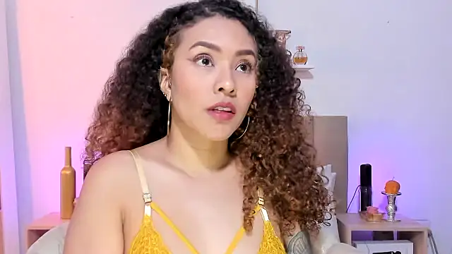 Snapshot of Zoe_Gruber chatting on December 2025 01:00:01 AM Zoe Gruber online show from December 2025 01:00:01 AM