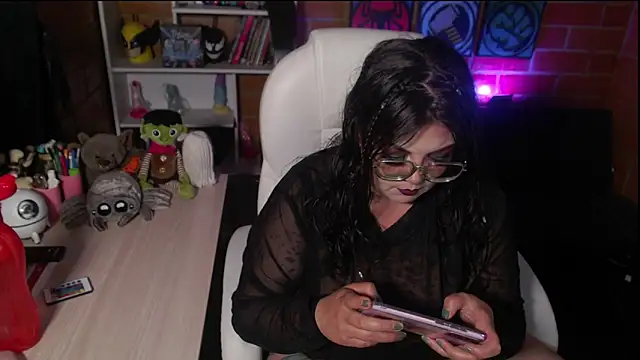 Snapshot of juliette_rd chatting on October 2025 04:02:02 AM juliette rd online show from October 2025 04:02:02 AM