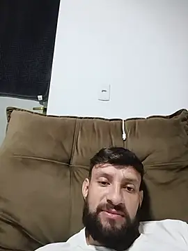 Snapshot of Robertao20cm chatting on July 2026 04:53:01 PM Robertao20cm online show from July 2026 04:53:01 PM