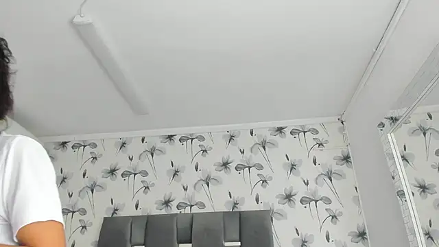 Ehotloveaxxx online show from October 2025 01:37:02 PM