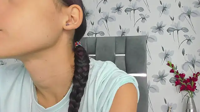 Ehotloveaxxx online show from September 2025 01:04:01 PM