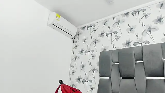 Ehotloveaxxx online show from September 2025 01:43:01 PM