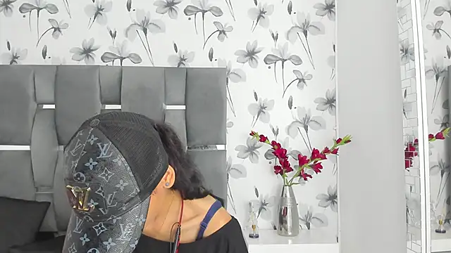 Ehotloveaxxx online show from October 2025 01:12:01 PM