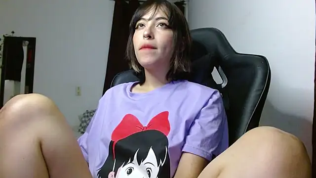 Snapshot of liisaxxx chatting on December 2024 06:44:01 AM liisaxxx online show from December 2024 06:44:01 AM