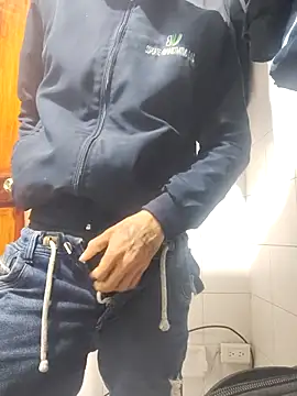 Snapshot of Eduardoxxx51 chatting on October 2025 05:59:02 AM Eduardoxxx51 online show from October 2025 05:59:02 AM