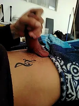 Snapshot of Eduardoxxx51 chatting on April 2026 04:19:01 PM Eduardoxxx51 online show from April 2026 04:19:01 PM