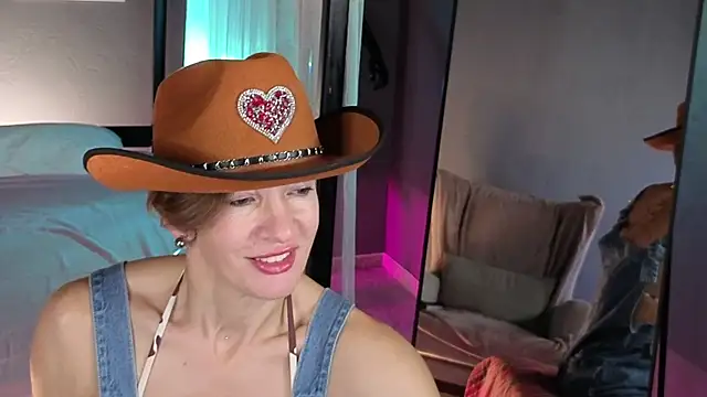 Dorothy Meyer online show from October 2025 04:28:02 AM
