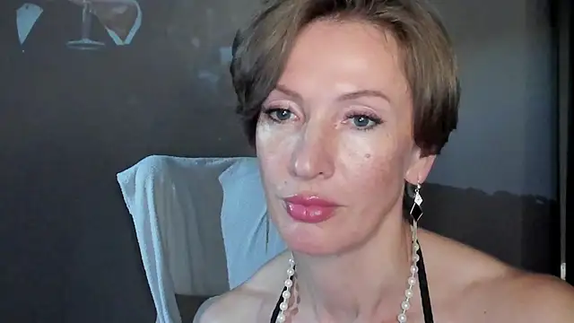 Snapshot of Dorothy_Meyer chatting on July 2026 04:08:02 AM Dorothy Meyer online show from July 2026 04:08:02 AM