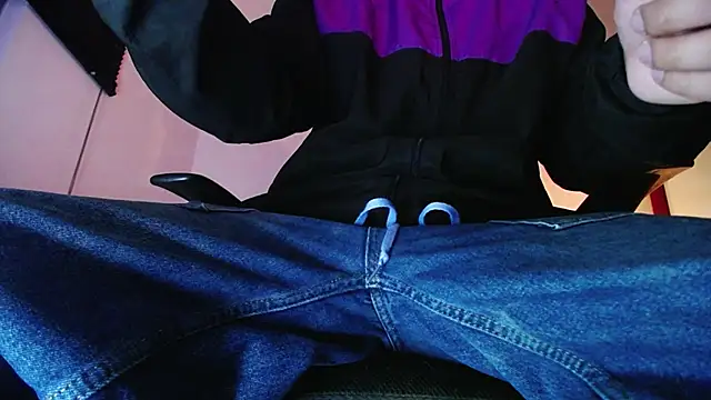 zacwatson  online show from November 2025 02:39:02 AM