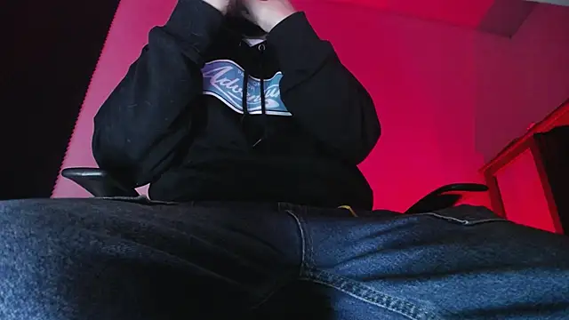 zacwatson  online show from November 2025 03:16:01 AM