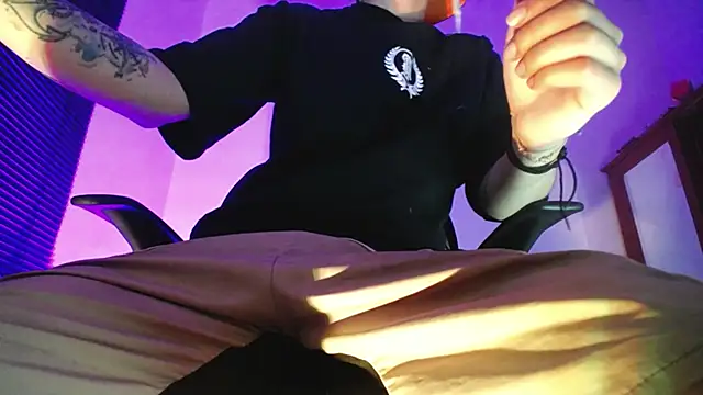 zacwatson  online show from March 2026 05:45:02 AM