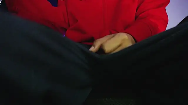 zacwatson  online show from April 2026 11:05:01 AM