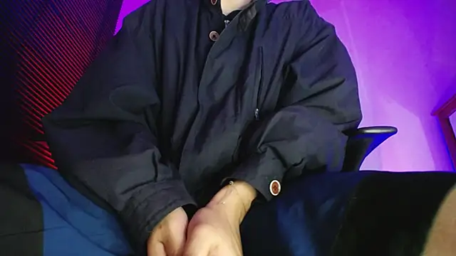 zacwatson  online show from February 2026 11:38:02 PM