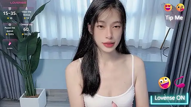 Snapshot of Aurora_99 chatting on October 2025 02:02:02 AM Aurora 99 online show from October 2025 02:02:02 AM