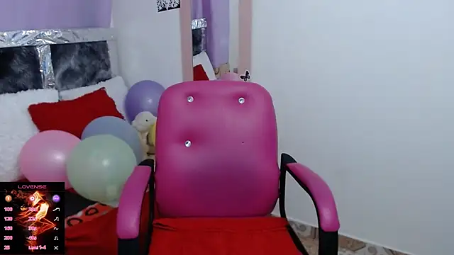 CristialJones  online show from March 2025 05:33:02 PM