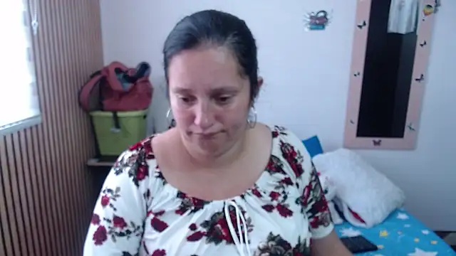 CristialJones  online show from September 2025 01:50:01 PM