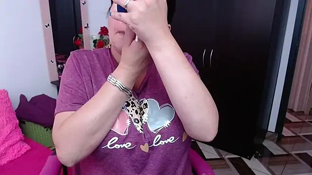 CristialJones  online show from October 2025 02:51:02 PM