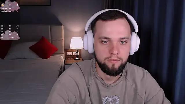 ChillyXO online show from July 2026 01:17:02 AM