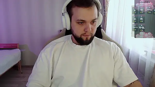 ChillyXO online show from March 2026 10:42:01 AM