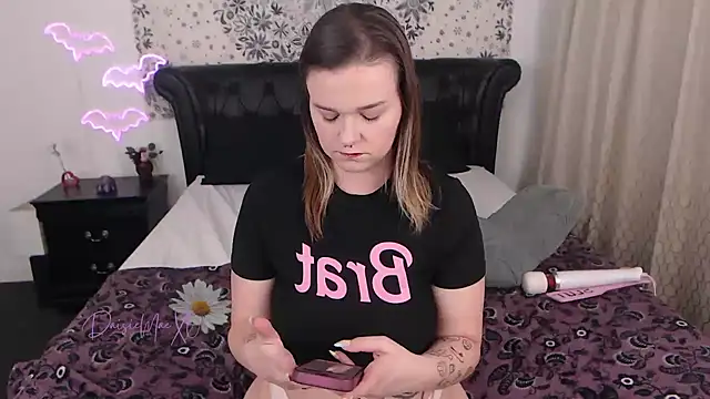 DaisieMaeXO online show from December 2025 12:59:02 AM