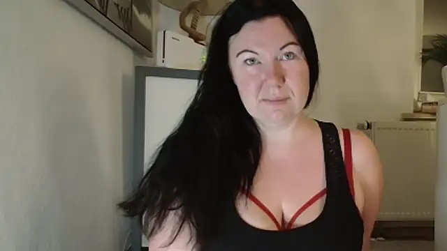 p6w official online show from November 2025 04:15:02 AM