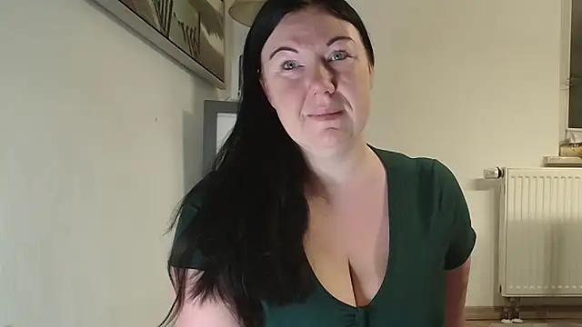 p6w official online show from November 2025 04:49:02 AM