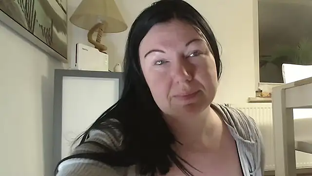 p6w official online show from November 2025 05:02:01 AM