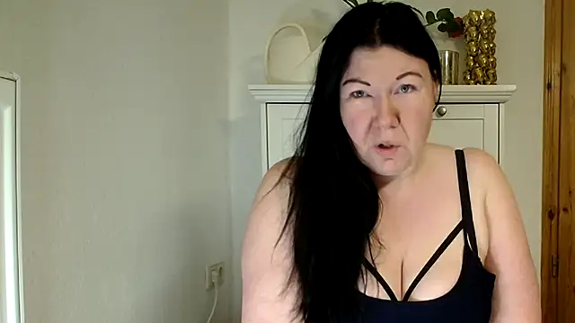 p6w official online show from March 2026 05:00:01 AM