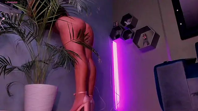 Sussy Bell01 online show from February 2025 11:02:02 PM