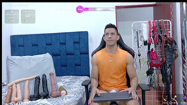 JoseRumbero26 online show from March 2026 11:54:01 AM