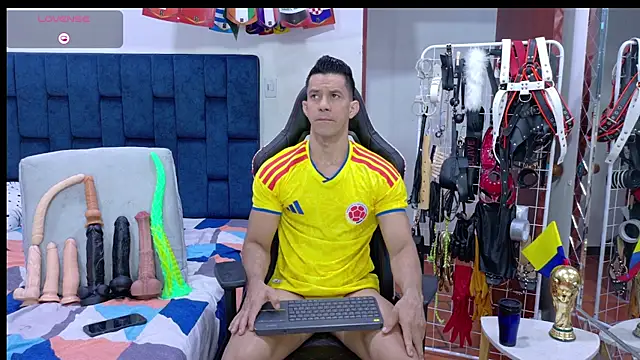 JoseRumbero26 online show from July 2026 11:39:01 AM