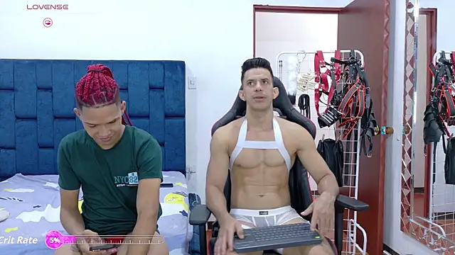 JoseRumbero26 online show from October 2025 01:11:01 PM