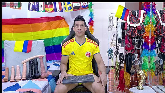 JoseRumbero26 online show from June 2026 12:32:01 PM