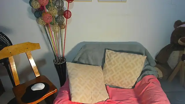 helena copper  online show from April 2026 03:24:02 AM