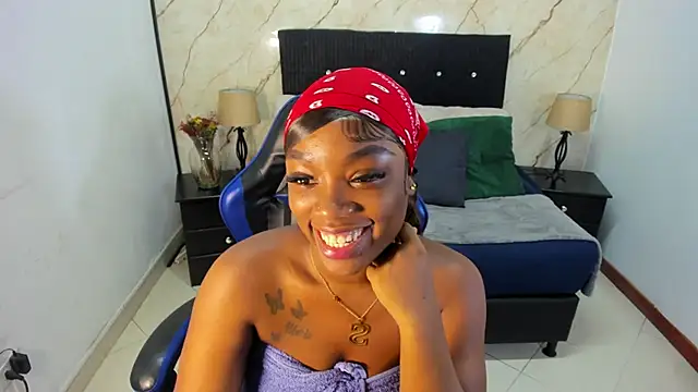 helena copper  online show from April 2026 04:03:01 AM