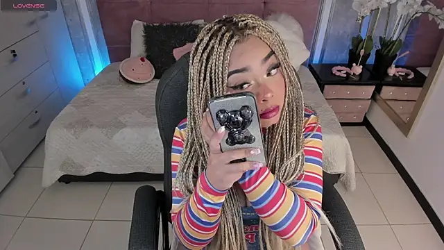 conny  curly online show from November 2025 01:48:02 PM