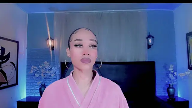  ChanellR  online show from May 2026 11:02:02 AM