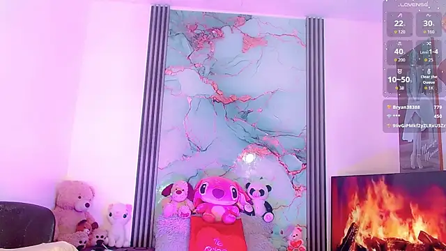  ChanellR  online show from October 2025 11:00:01 AM