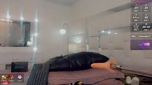  ChanellR  online show from March 2025 03:01:01 PM