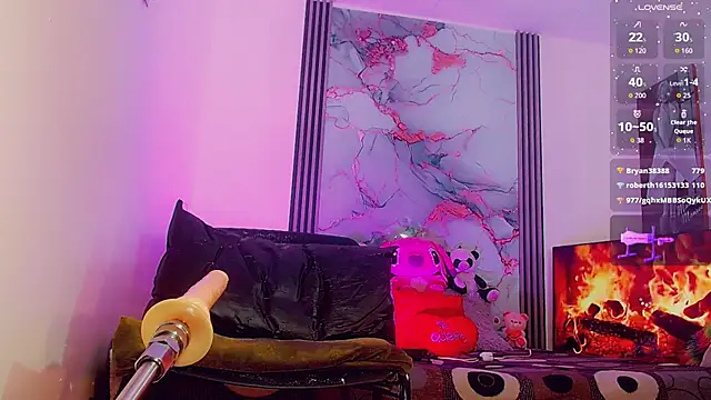  ChanellR  online show from October 2025 11:00:01 AM