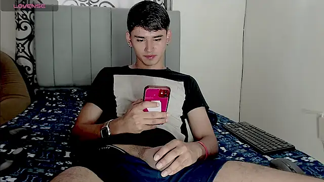 juan stiven online show from October 2025 05:45:01 PM