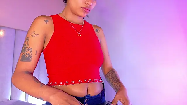 Snapshot of rachellmartinez chatting on October 2025 11:45:01 AM rachellmartinez online show from October 2025 11:45:01 AM