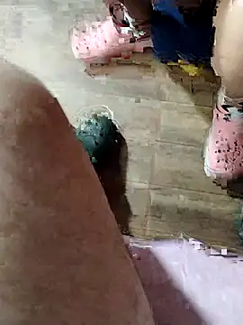 Snapshot of oliver_megan chatting on October 2025 11:33:02 AM oliver megan online show from October 2025 11:33:02 AM