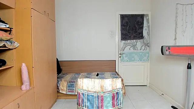 hot muscle online show from November 2025 05:50:01 PM