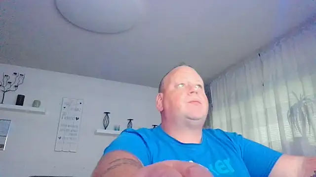 Snapshot of pimmelmann3 chatting on June 2026 07:15:01 PM pimmelmann3 online show from June 2026 07:15:01 PM