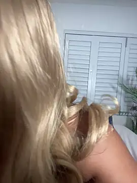 Stunning Booty online show from June 2026 01:28:02 AM