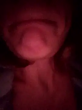 wLESLYMOSw online show from November 2025 09:10:01 AM